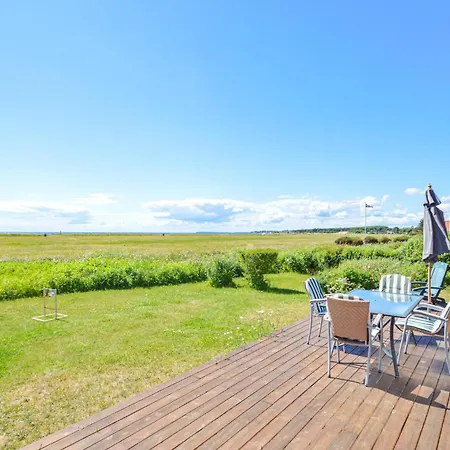Three-bedroom In Karrebaksminde