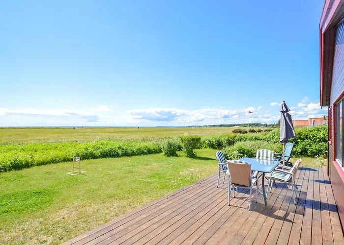 Three-bedroom In Karrebaksminde
